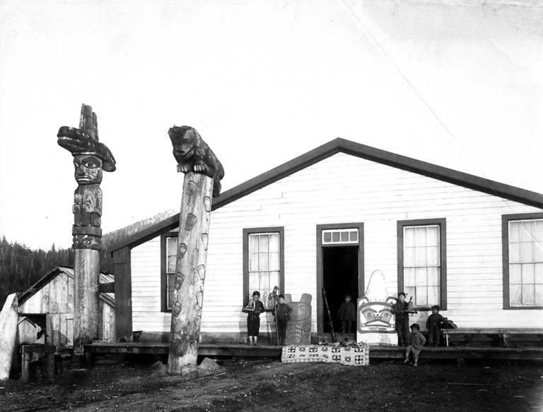File:Totem poles outside of Chief Shakes' home, Wrangell, Alaska, 1895 (AL+CA 6795).jpg