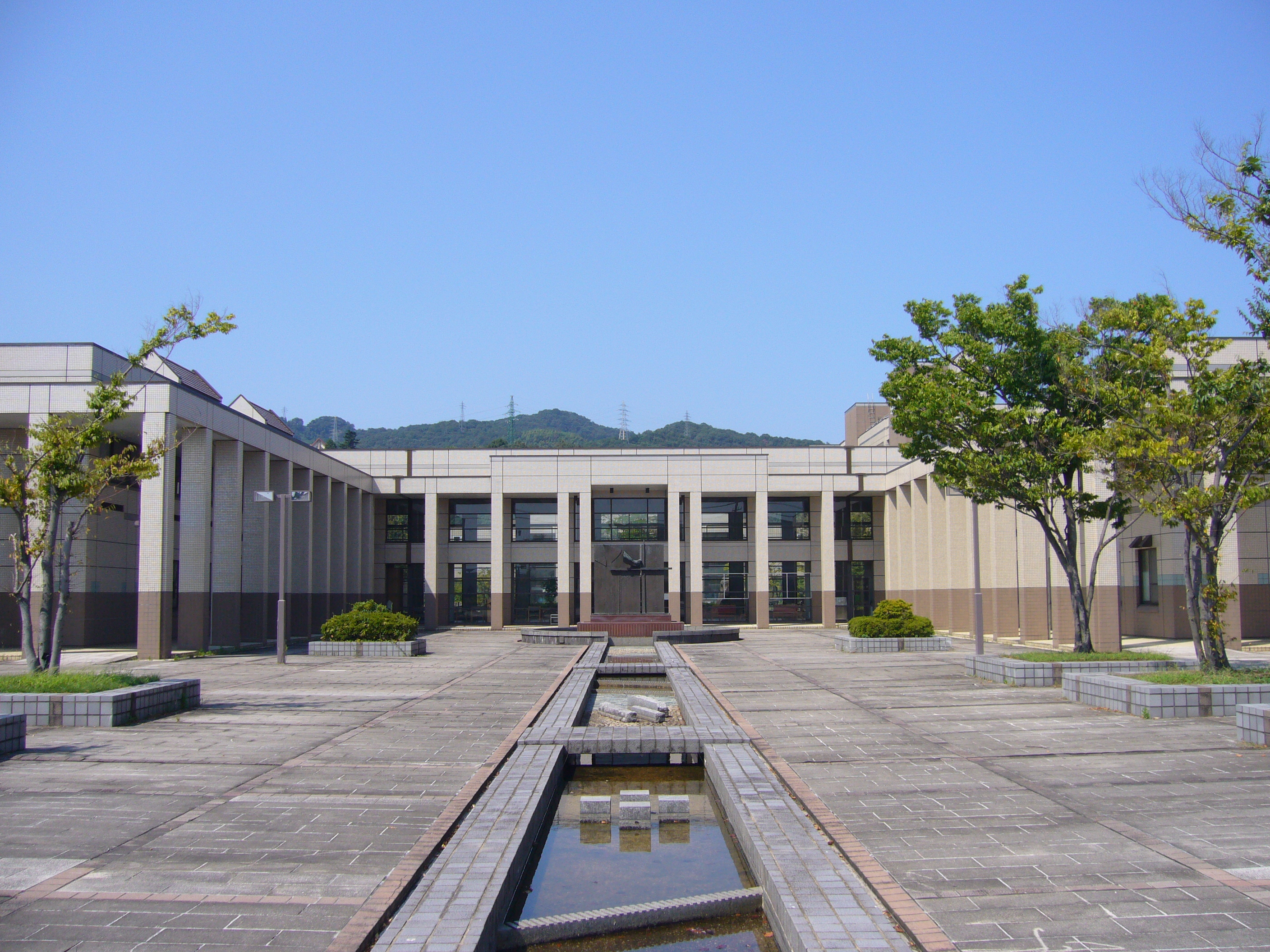 高岡短期大学 Wikipedia