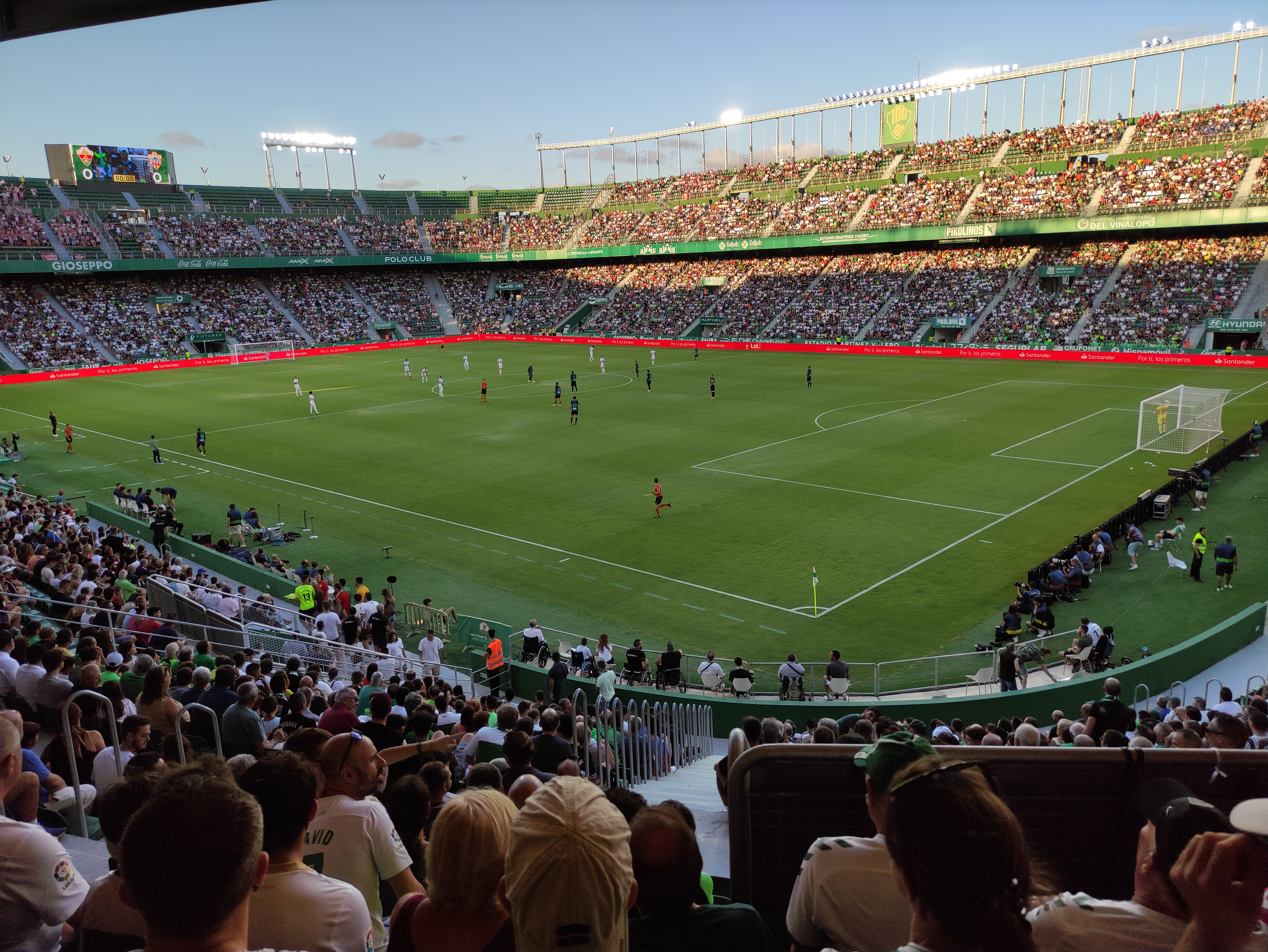 Estadio manuel martínez valero