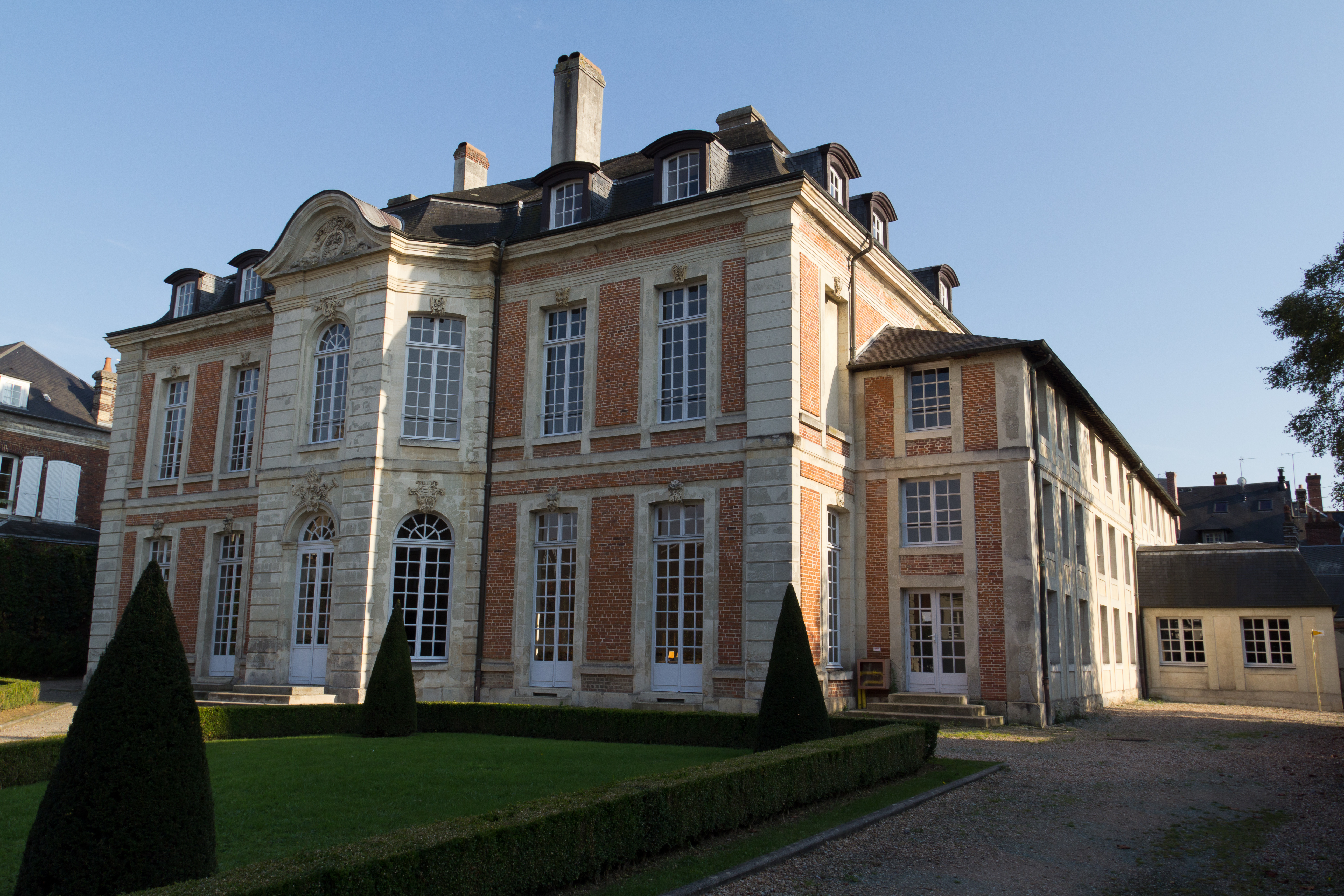 Hôtel du Haut-Doyenné null France null null null null