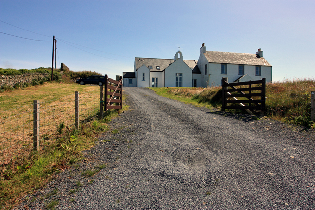 File:A converted chapel above Port Wemyss - geograph.org.uk - 1419255.jpg