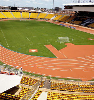 <span class="mw-page-title-main">Ahmadou Ahidjo Stadium</span> Football stadium in Cameroon