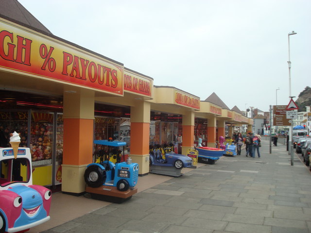 File:Amusement arcade, Hastings - geograph.org.uk - 1529472.jpg