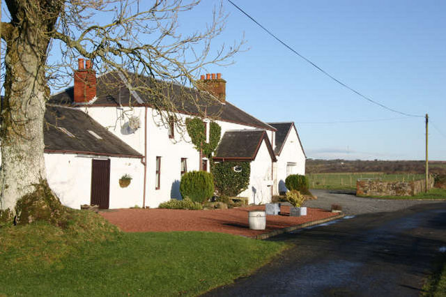 File:Blackdyke - geograph.org.uk - 322007.jpg