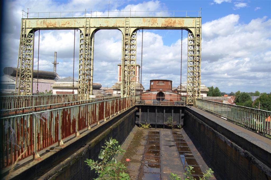 Je suis devant quoi et ou. Canal_de_Neuffosse%2C_Arque%2C_Ascenseur_Des_Fontinettes_02