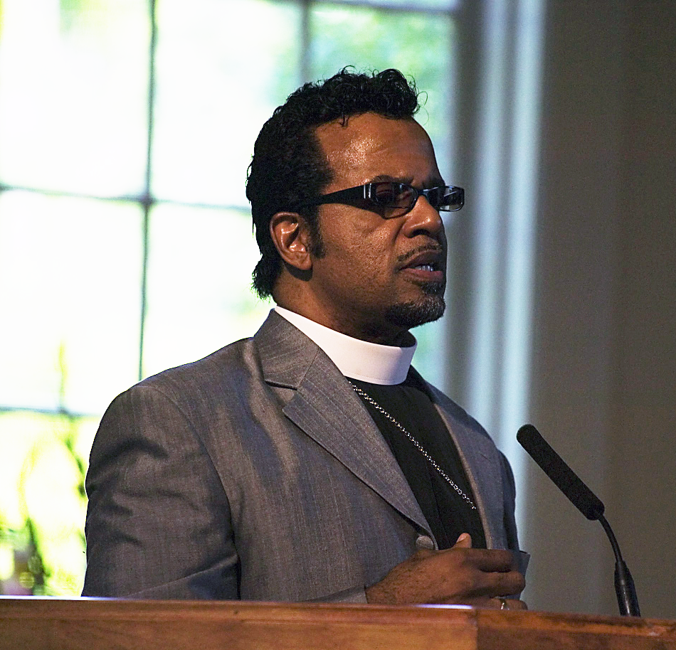 Carlton Pearson - Wikipedia