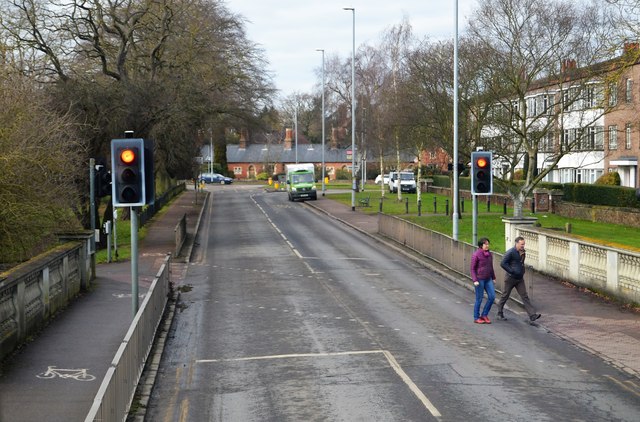 File:Fen Causeway - geograph.org.uk - 5392402.jpg