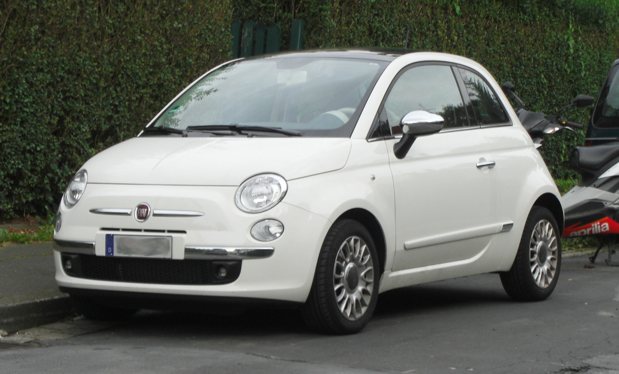 File:Fiat 500 front-1.jpg - Wikimedia Commons