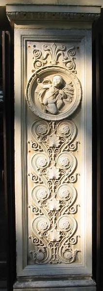 File:Glienicke Palace Detail1.JPG