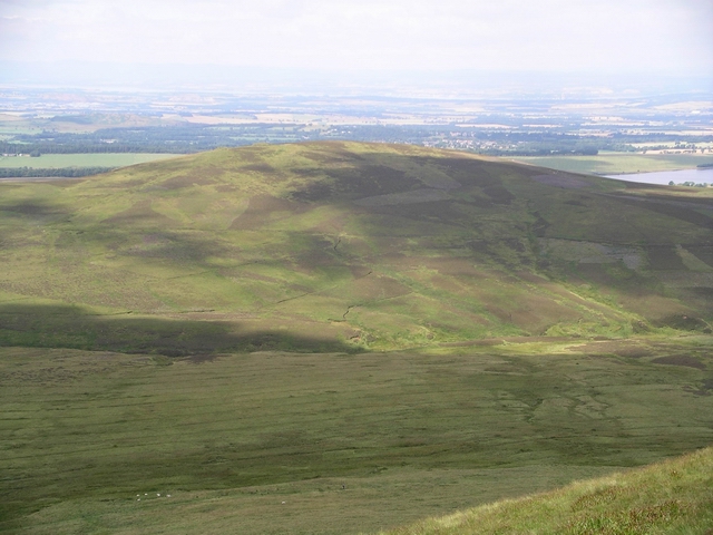 File:Hare Hill - geograph.org.uk - 32154.jpg