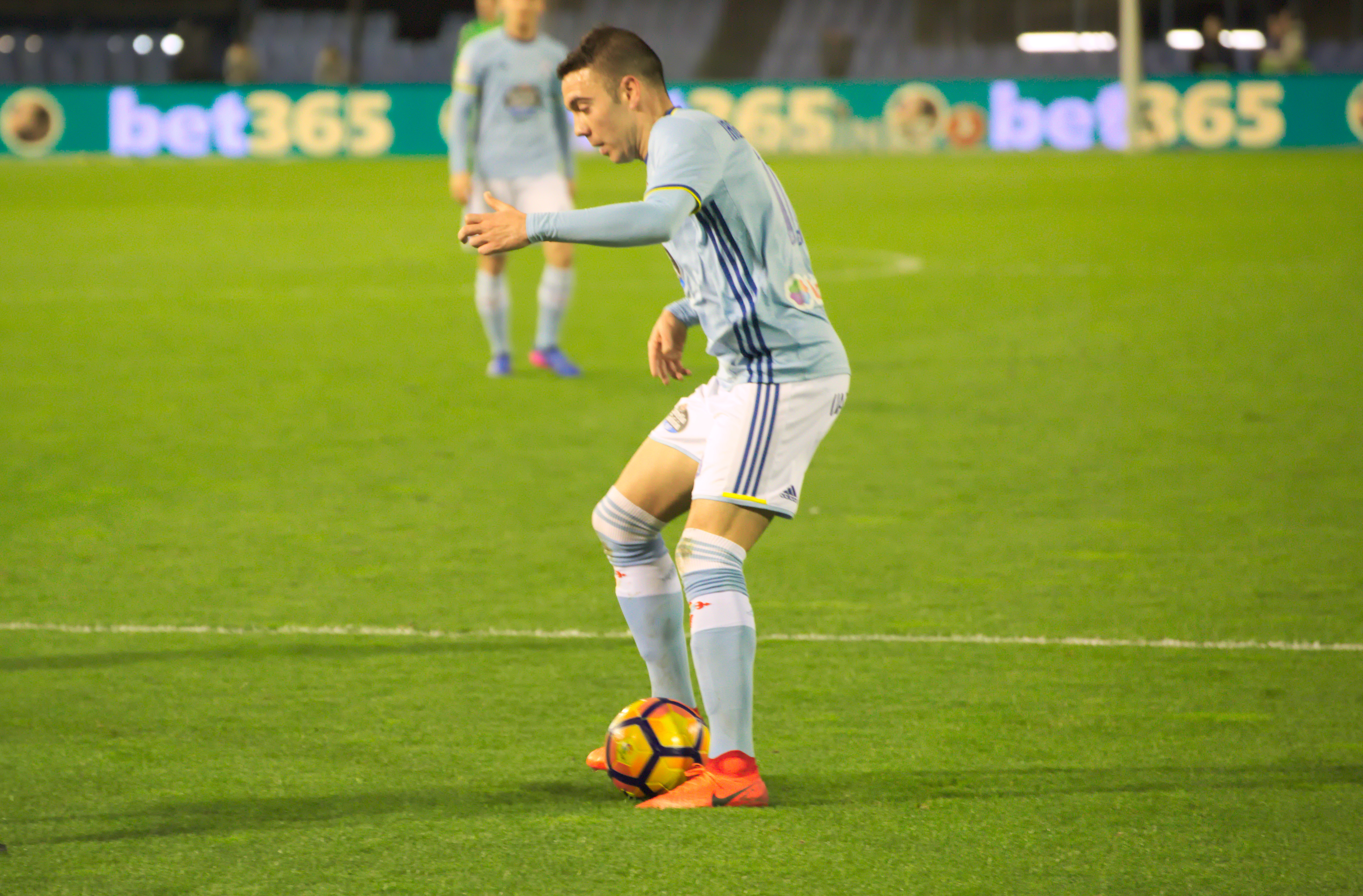 File:Iago Aspas - Celta de Vigo - WMES 15.jpg