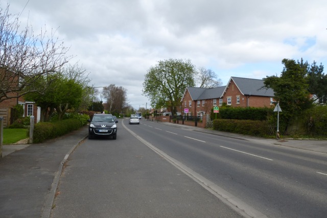 File:Strensall Road - geograph.org.uk - 3929899.jpg