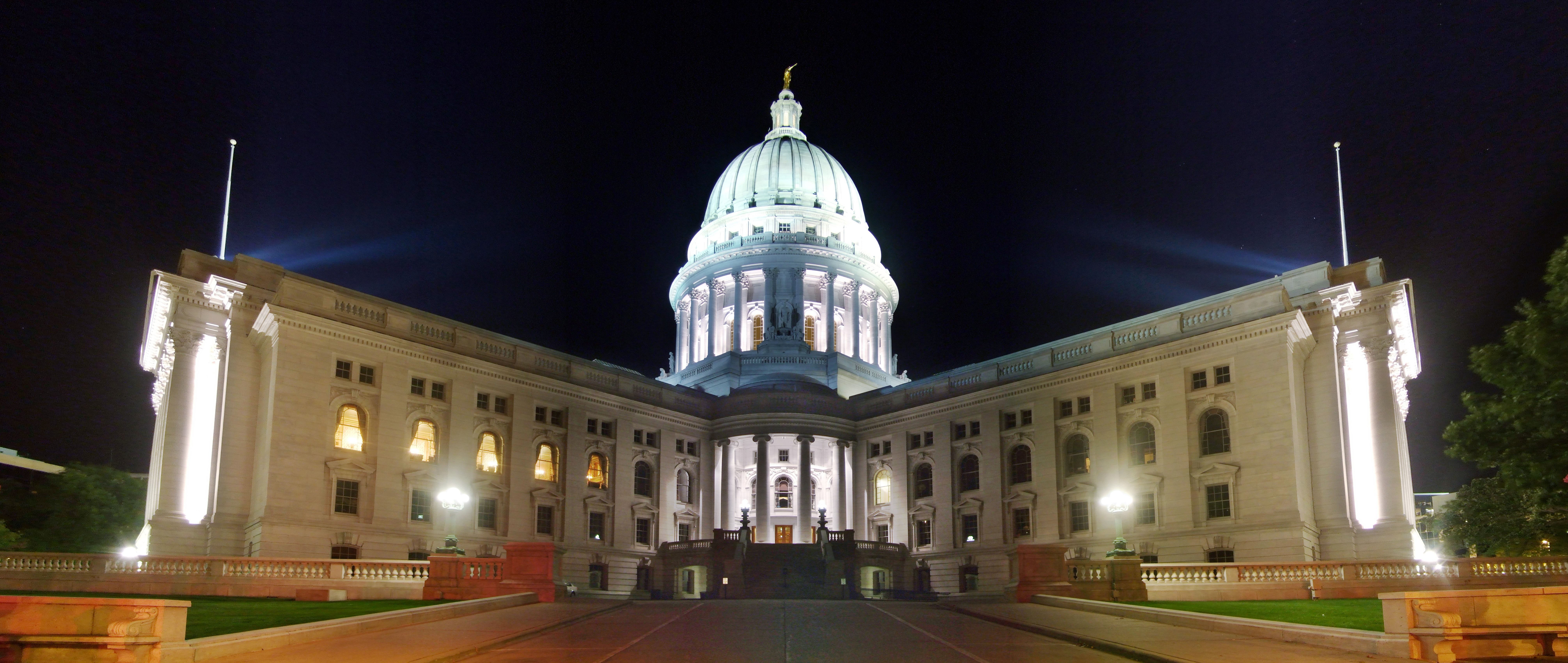 things to do in madison - Wisconsin State Capitol