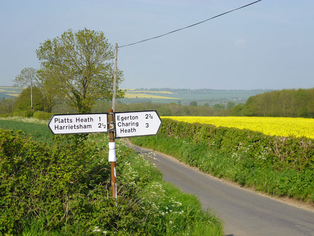 File:At the crossroads - geograph.org.uk - 2956161.jpg