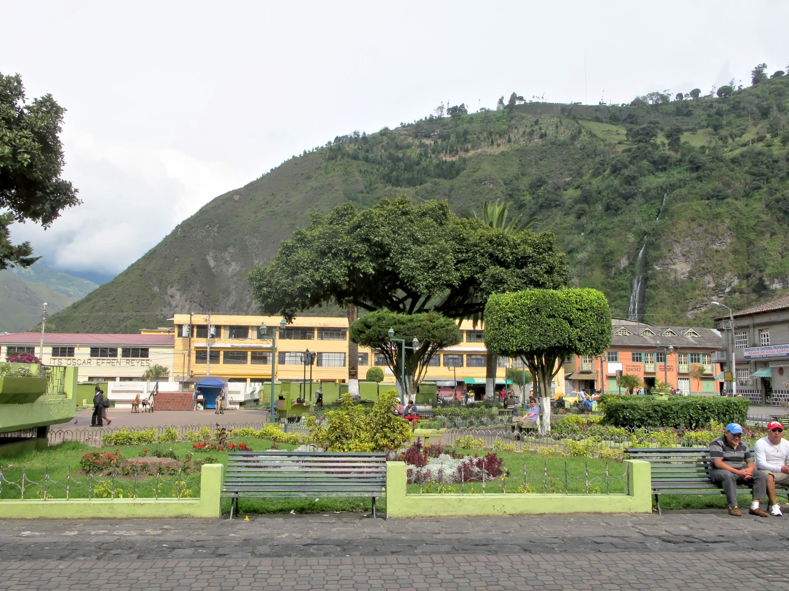 Banos Parque de la Basilica 2012-10