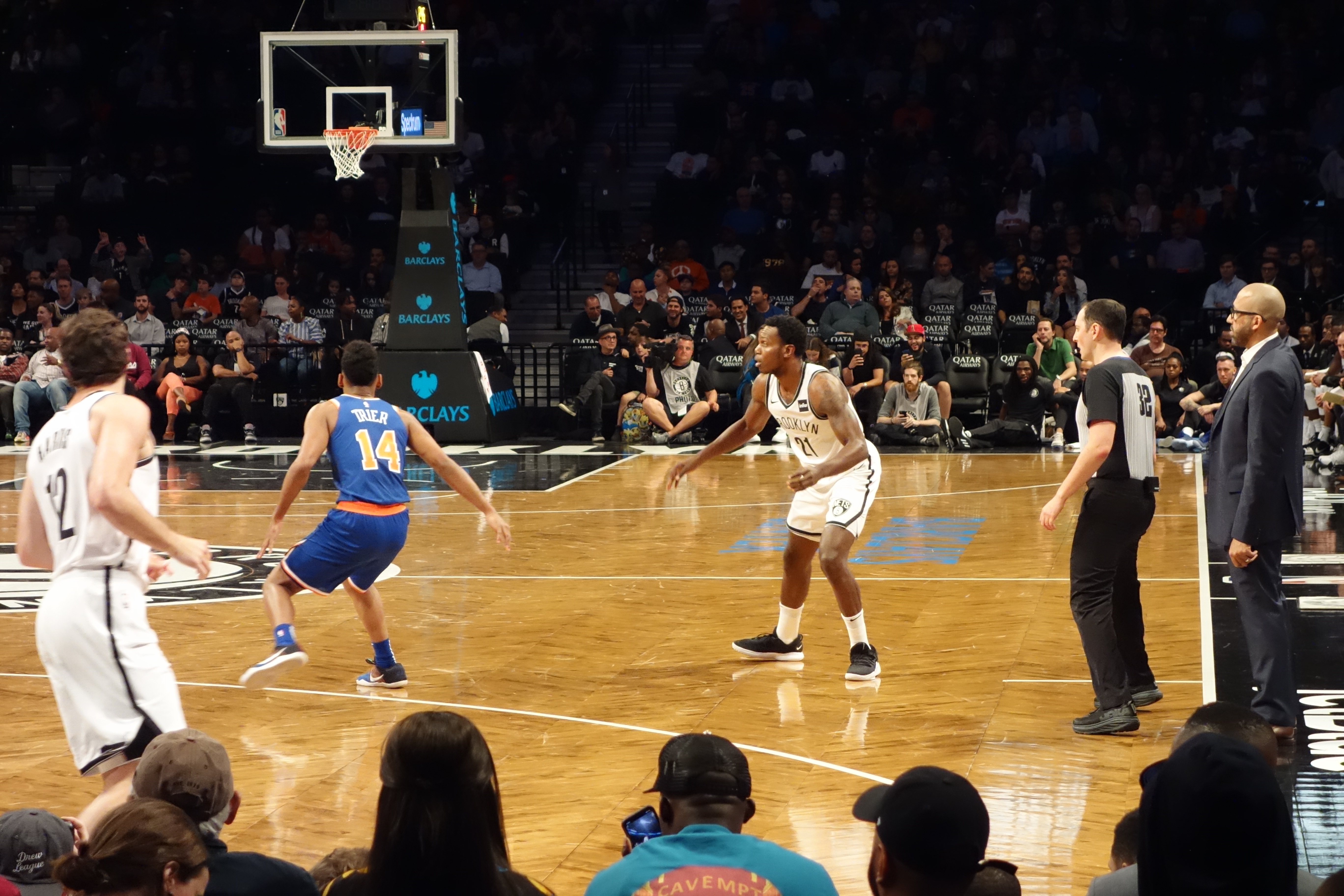 File:Brooklyn Nets vs NY Knicks 2018-10-03 td 171 - 1st Quarter.jpg - Wikimedia Commons