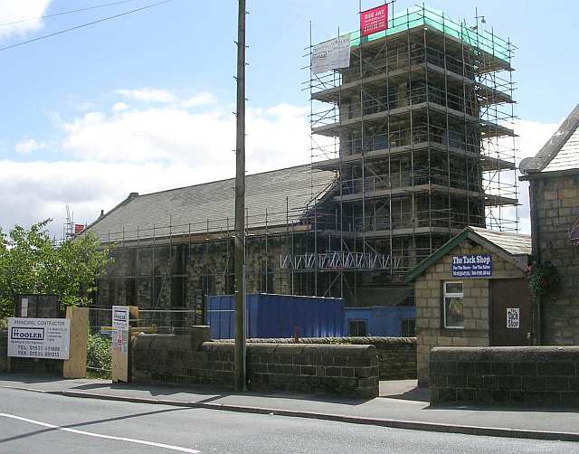 File:Christ Church - Colne Road, Oakworth - geograph.org.uk - 518902.jpg