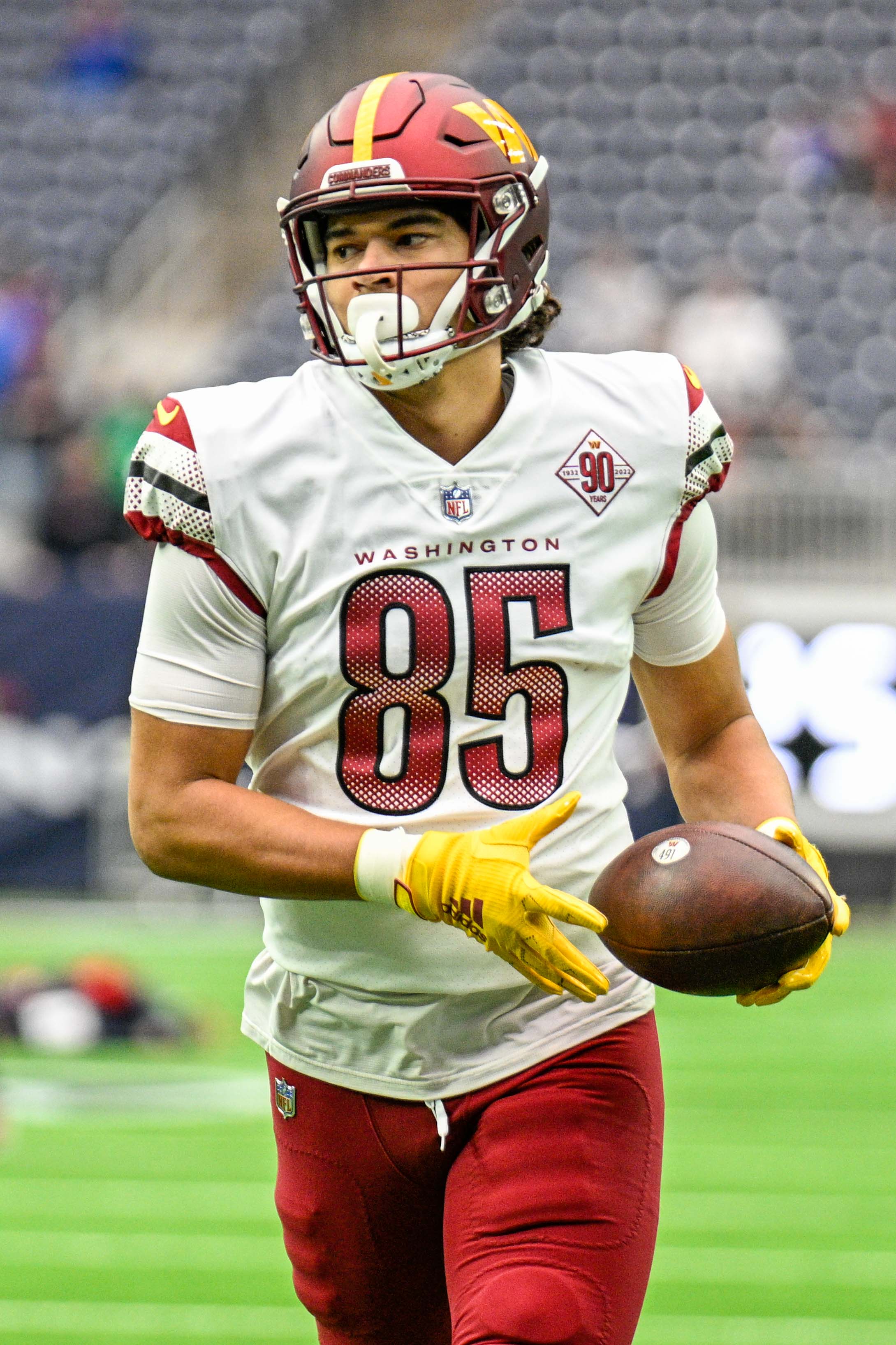 File:Cole Turner Commanders vs Texans NOV2022.jpg - Wikimedia Commons