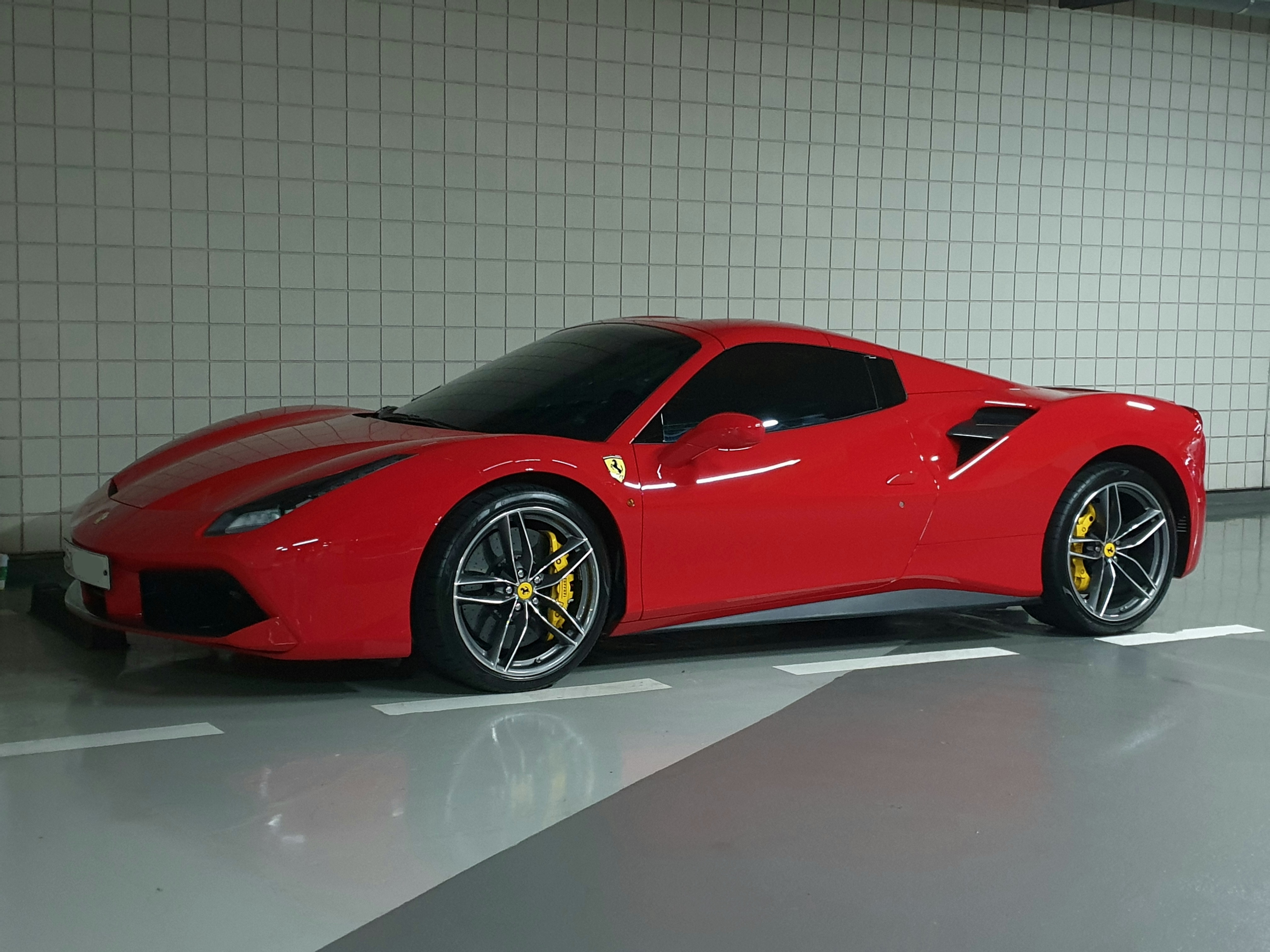 Ferrari 488 - Wikipedia