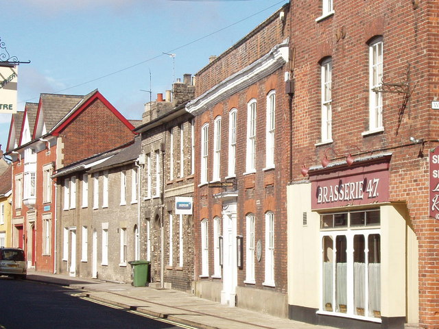 Fichier:Gainsborough House, Sudbury - geograph.org.uk - 233711.jpg