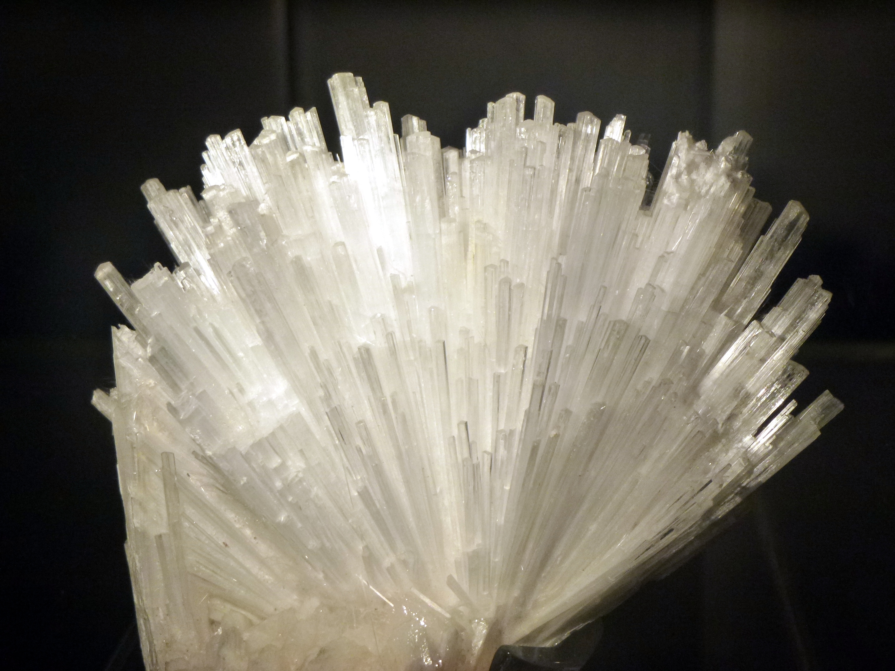 white mesolite crystal spray