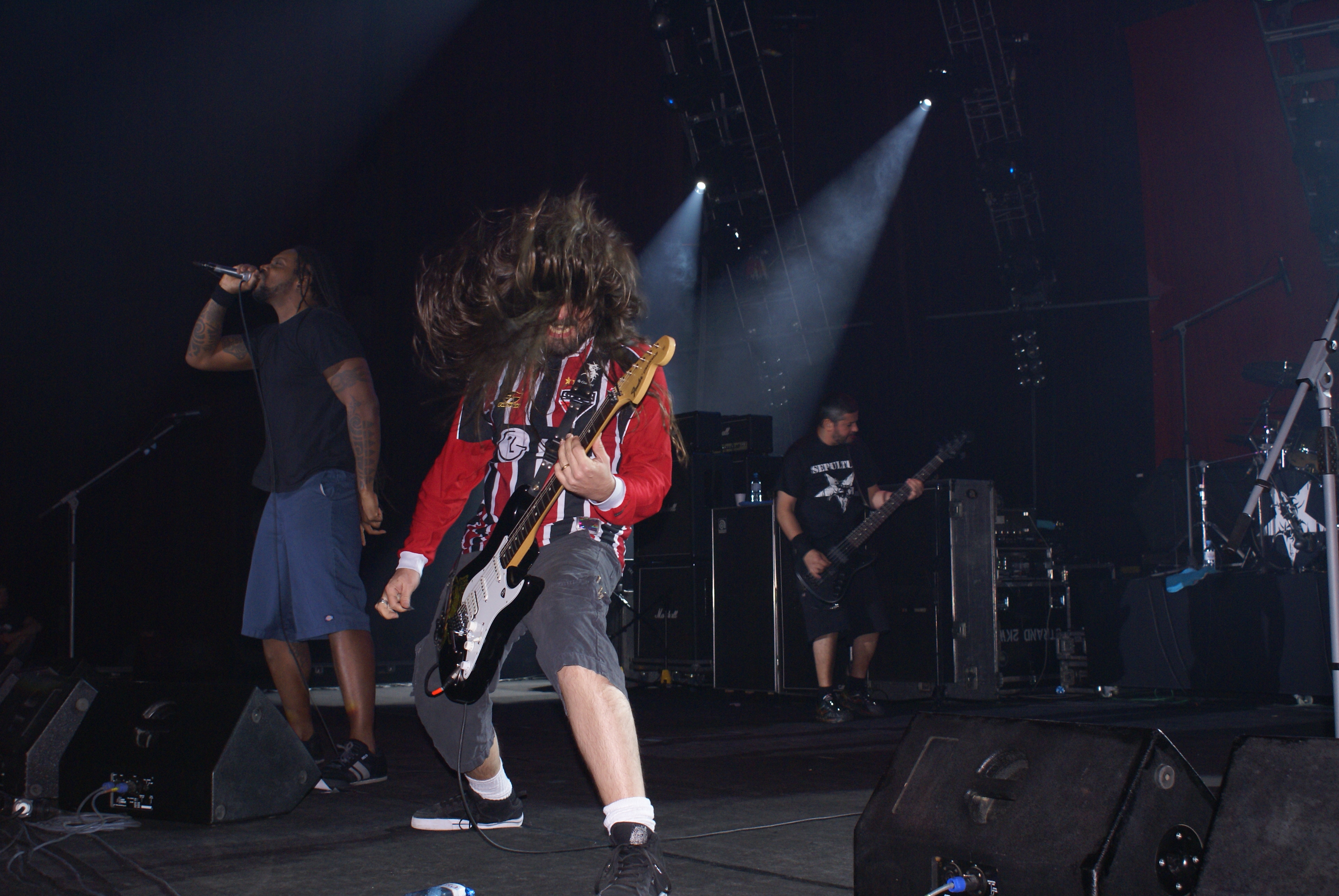 File:Metalmania 2007 - Sepultura 05.jpg - Wikimedia Commons