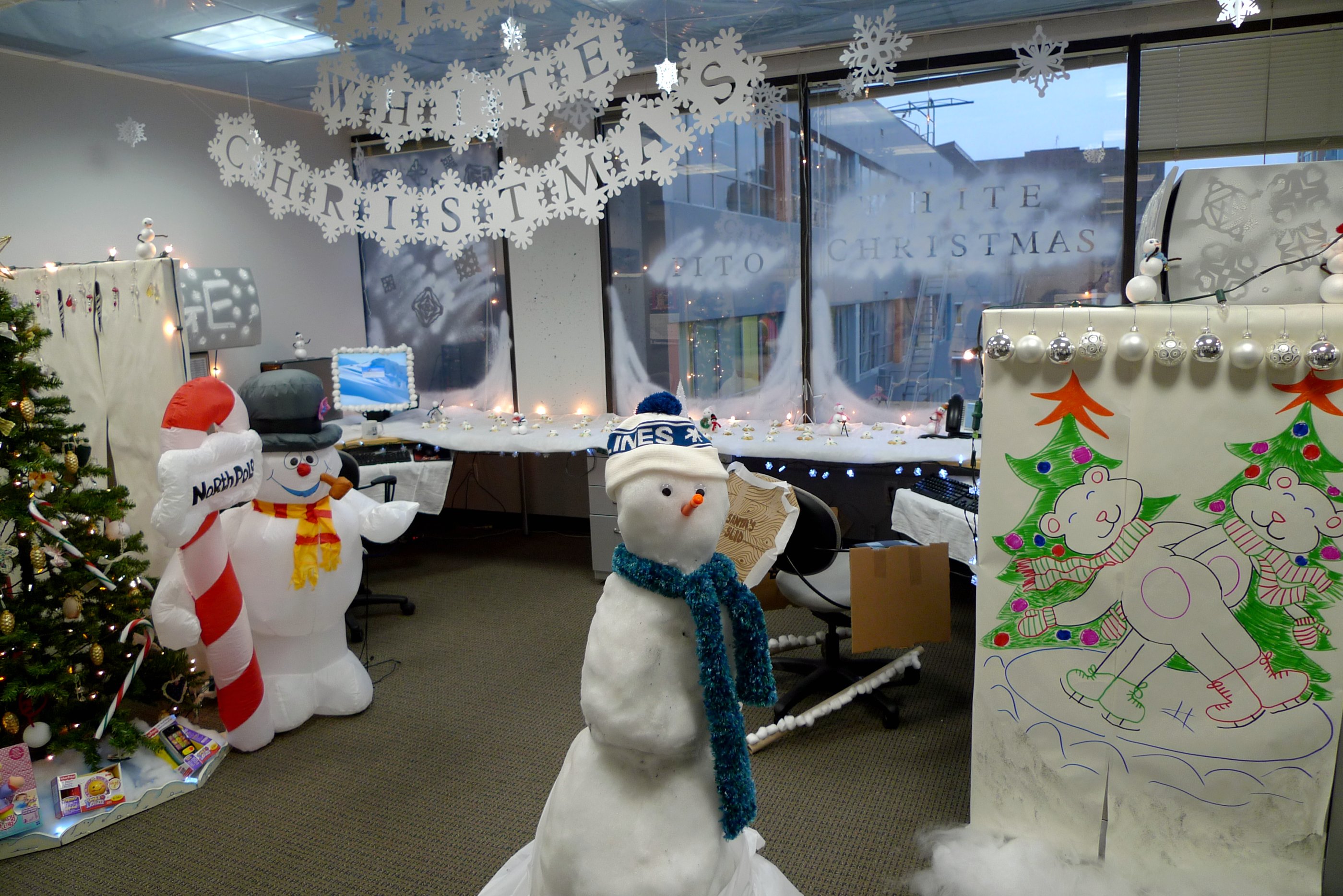 File:Office Christmas decorating contest (6522813049).jpg ...