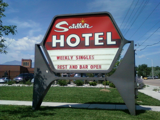 File:Satellite Hotel sign, red.jpg
