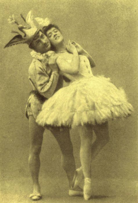 File:Sleeping Beauty - Enrico Cecchetti & Varvara Nikitina (Bluebird &  Princess Florine). 1890.JPG - Wikimedia Commons