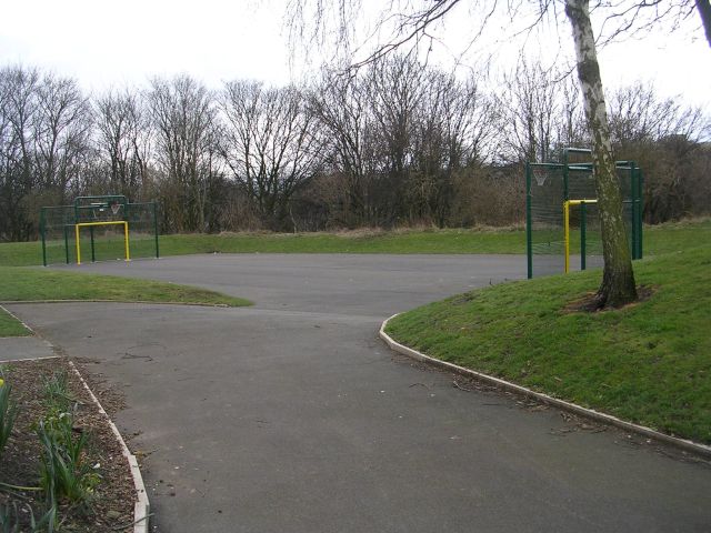 File:Sports Area - Siddal Park - Oxford Lane - geograph.org.uk - 736700.jpg