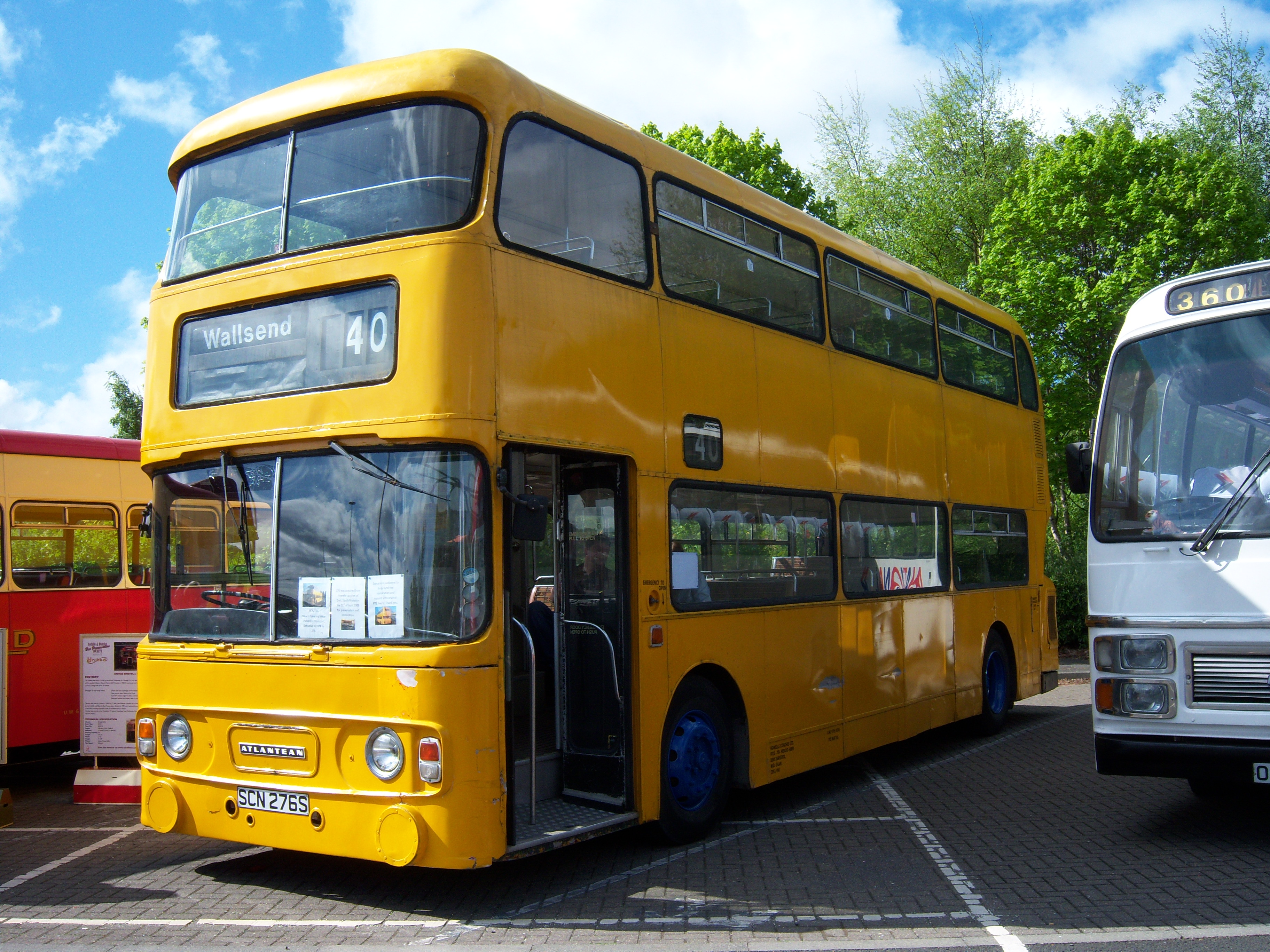 276 автобус маршрут. Leyland l60. Leyland Bus. Автобусы Лейланд 1927 год. Автобус Лейланд картинки.