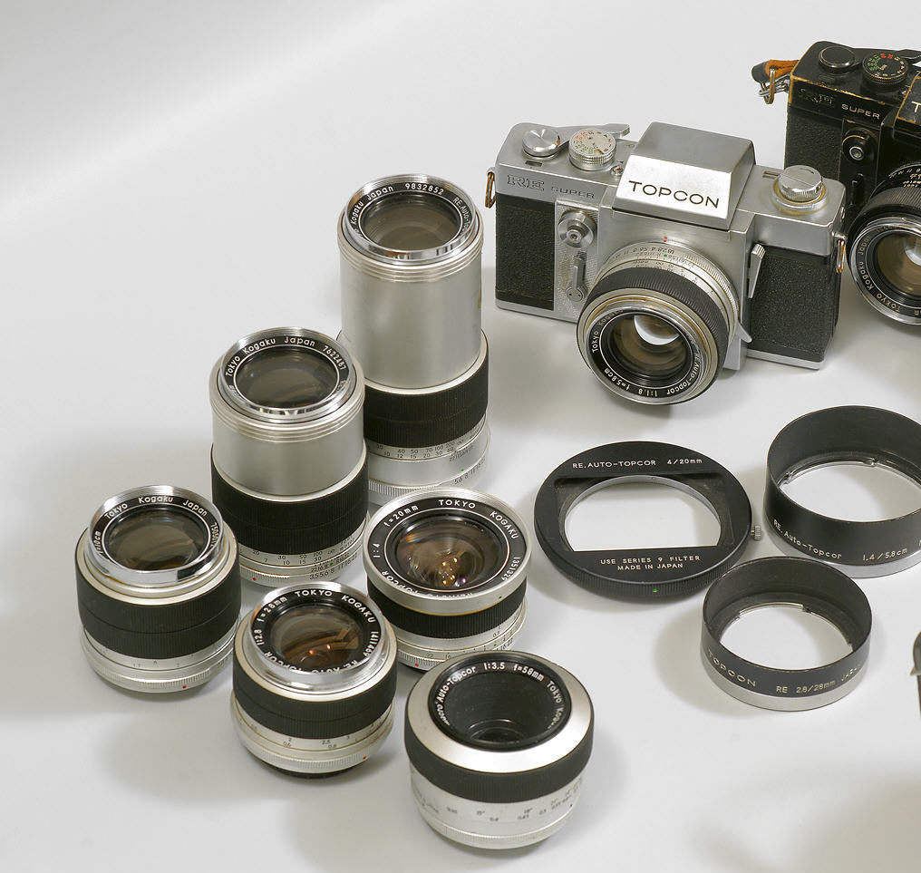 File:Topcon RE Super and lenses (crop).jpg - Wikimedia Commons