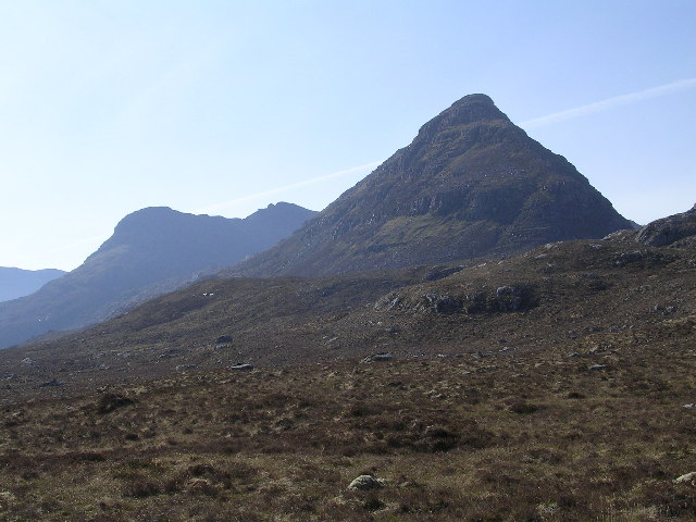 File:Approaching Beinn Dearg Bheag - geograph.org.uk - 46272.jpg