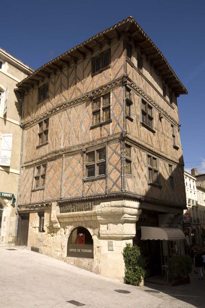 File:Auch, Office de Tourisme PM  - Wikimedia Commons