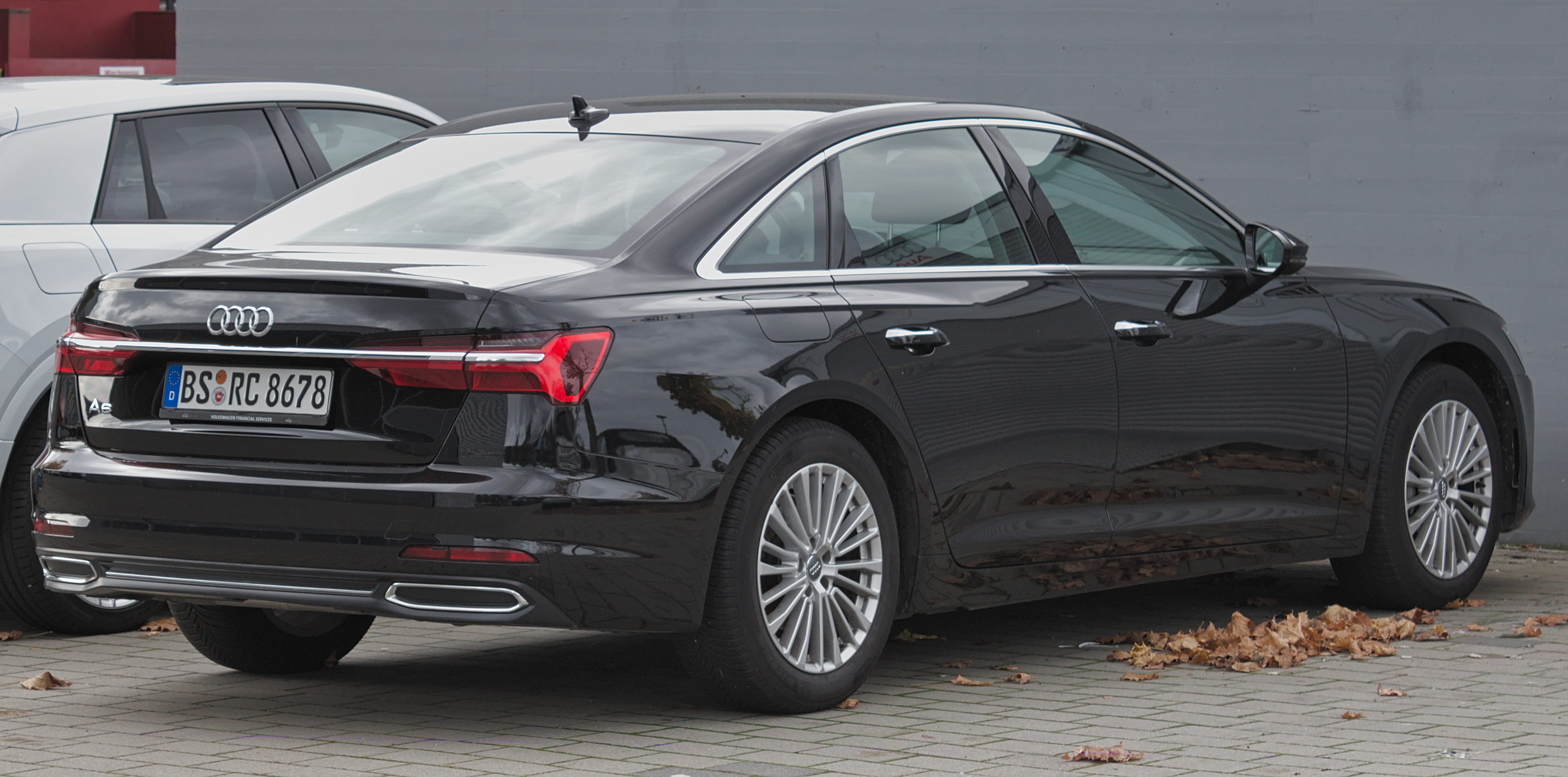 https://upload.wikimedia.org/wikipedia/commons/0/08/Audi_A6_C8_IMG_1966.jpg