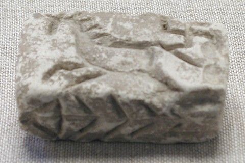 File:Brick-Shaped Mould with Incised Decoration - YDEA - 3589.jpg