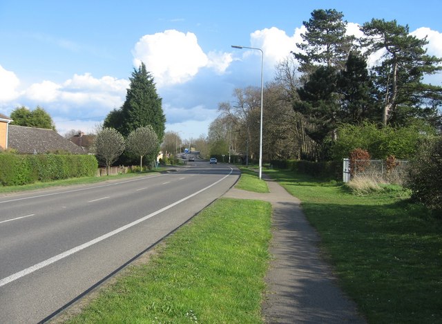 File:Cambridge Road - heading to Great Shelford - geograph.org.uk - 784261.jpg