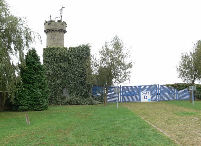 File:Gate D, Donington Park - geograph.org.uk - 559066.jpg