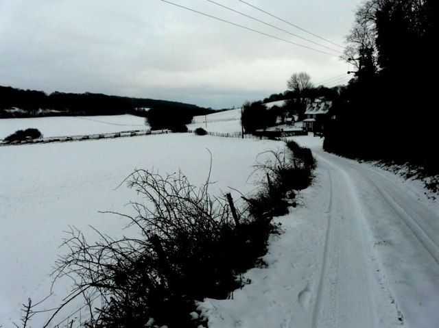 File:Gatteridge Farm - geograph.org.uk - 1660511.jpg