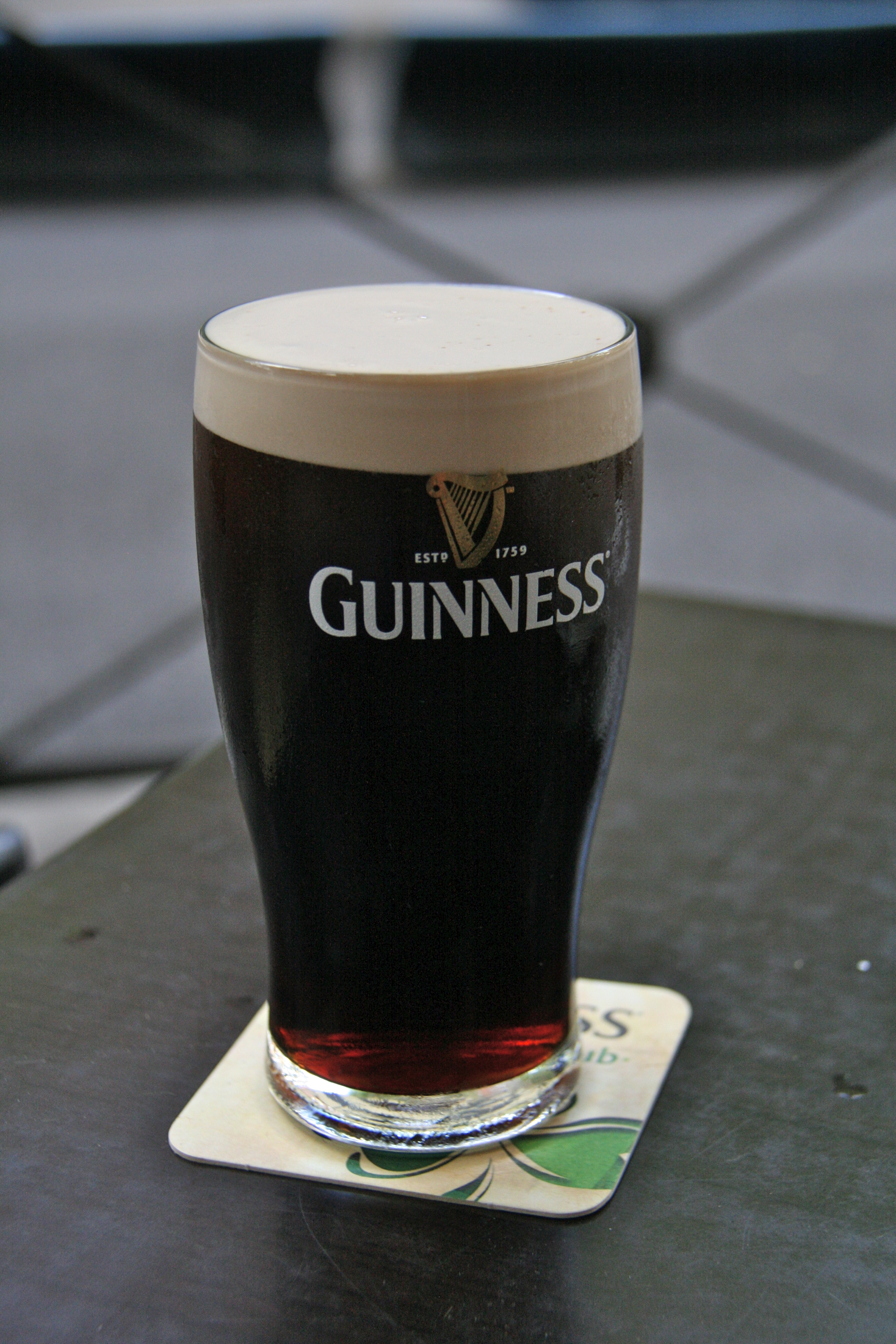 File:Guinness -Sp.jpg - Wikimedia Commons
