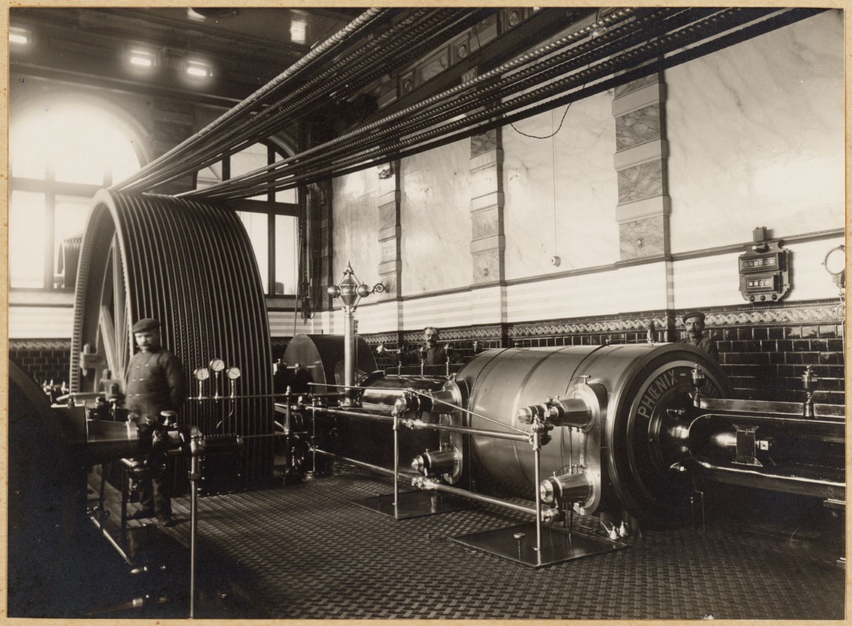 The first stationary steam engines were installed фото 95