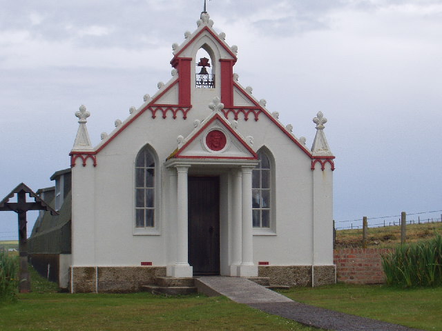 File:Italian Chapel - geograph.org.uk - 11111.jpg