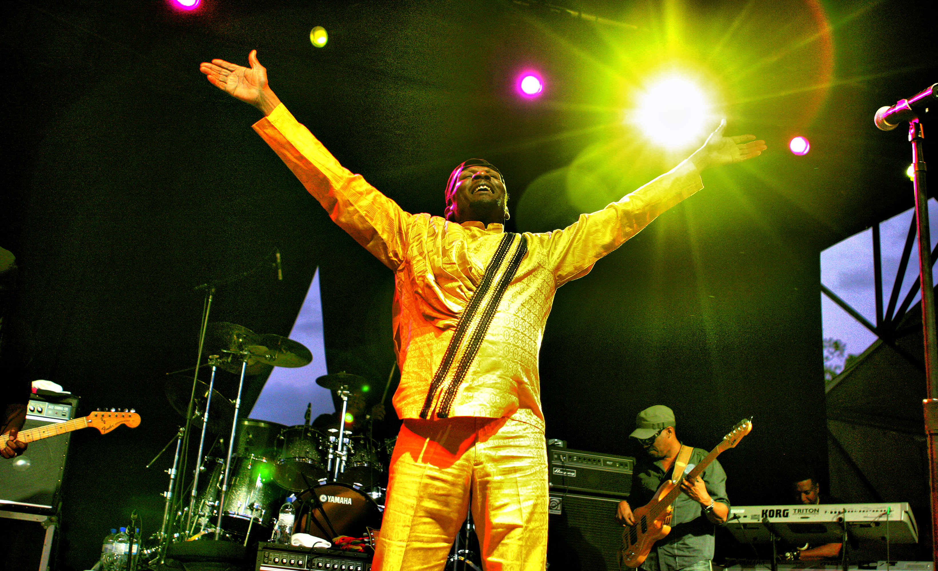 File:Jimmy Cliff Raggamuffin Music Festival 2011 (5414933359).jpg