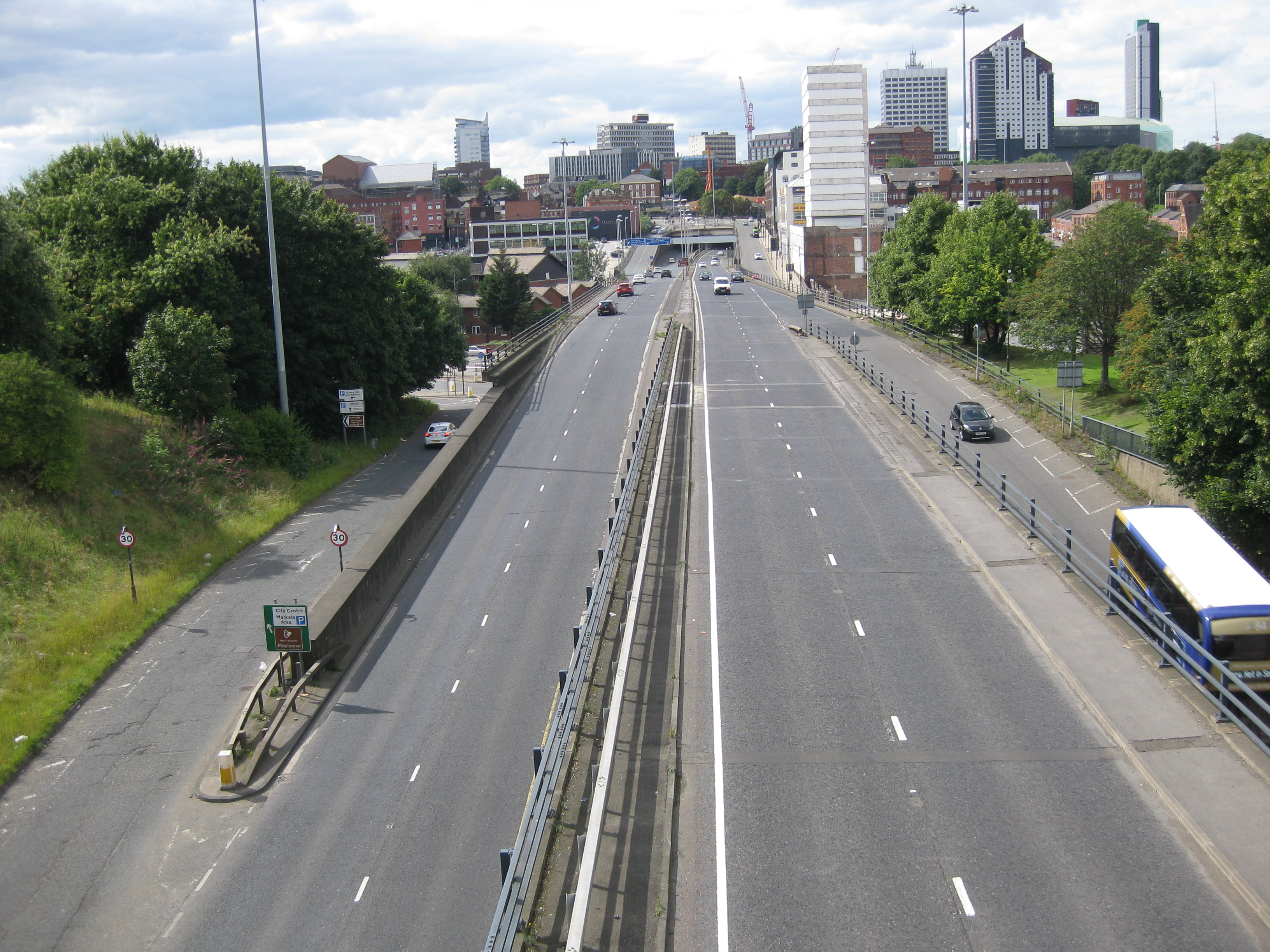 File:Inner Ring Road Dundee - geograph.org.uk - 9947.jpg - Wikimedia Commons