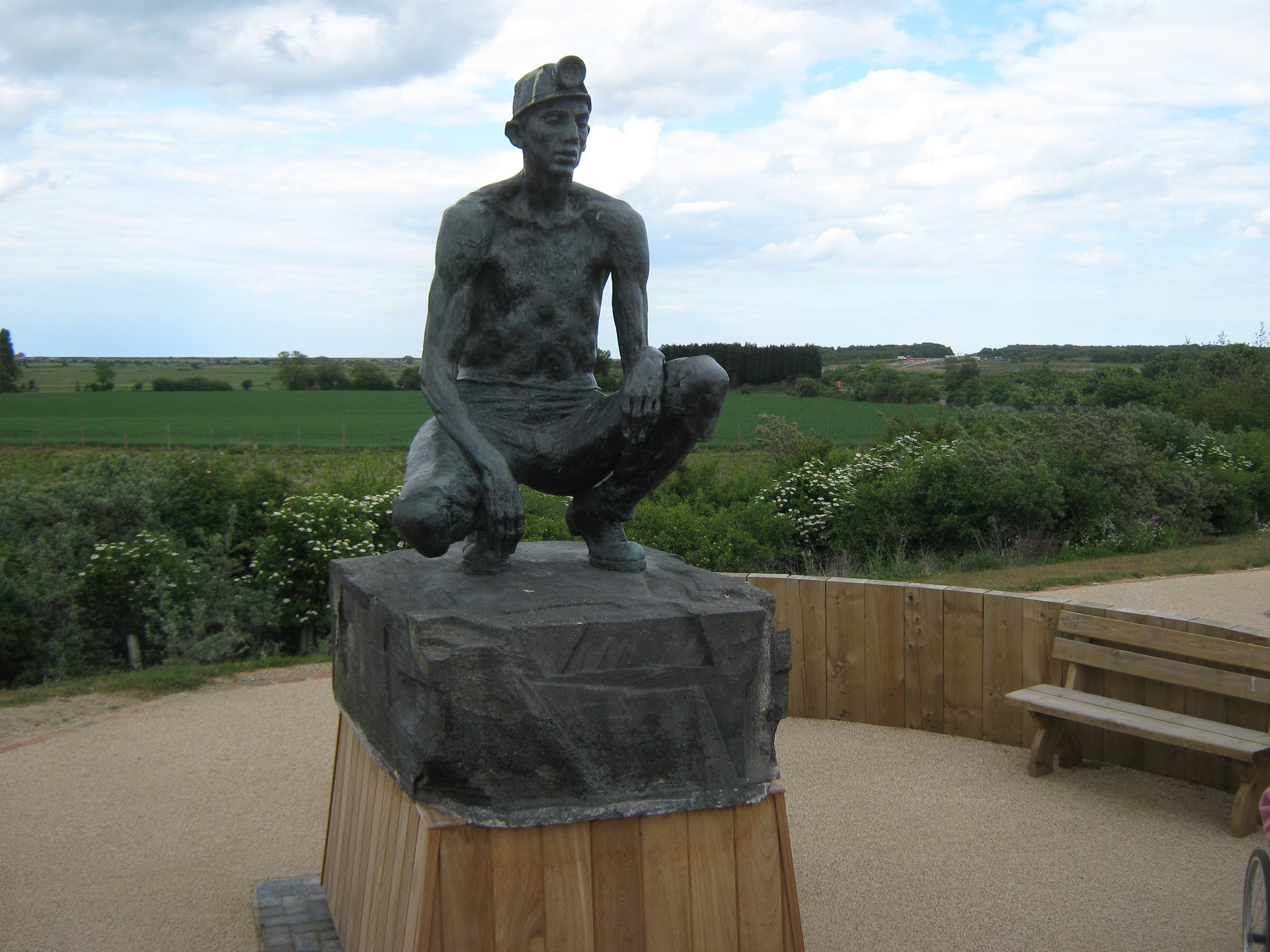 Statue of a miner at Betteshanger