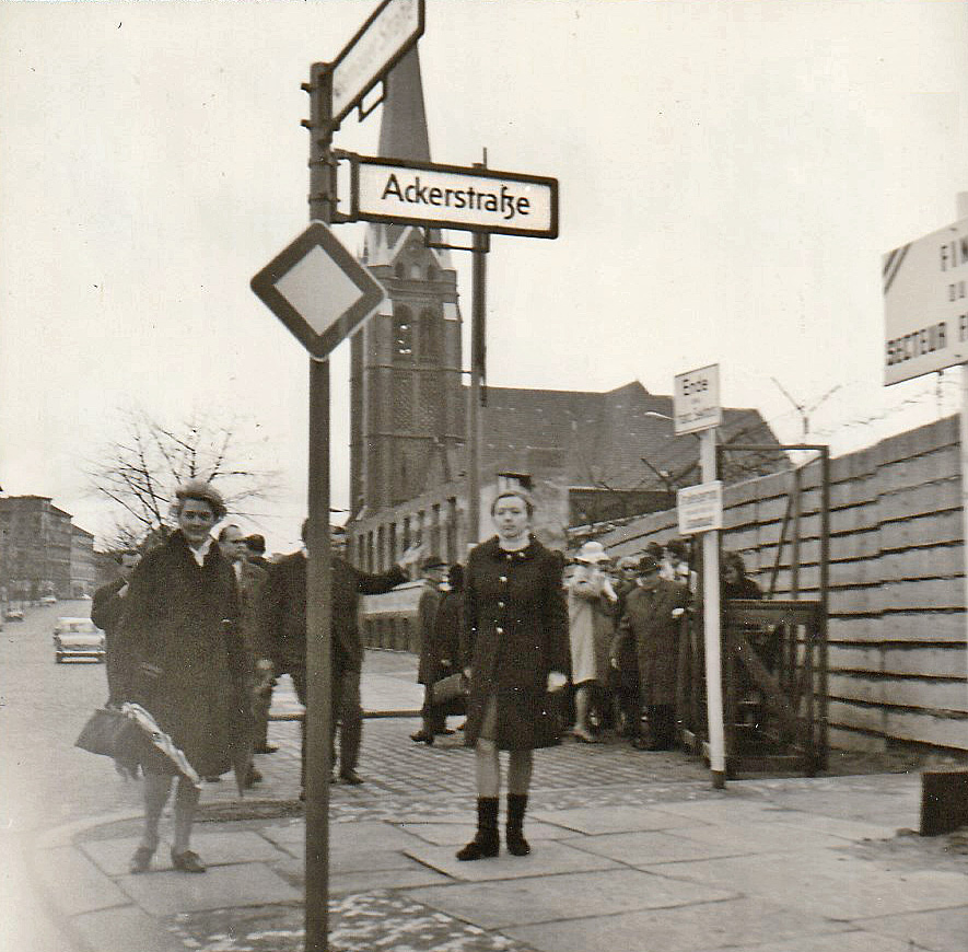 Mur de Berlin Mur_de_Berlin-Mars_1967_%283%29