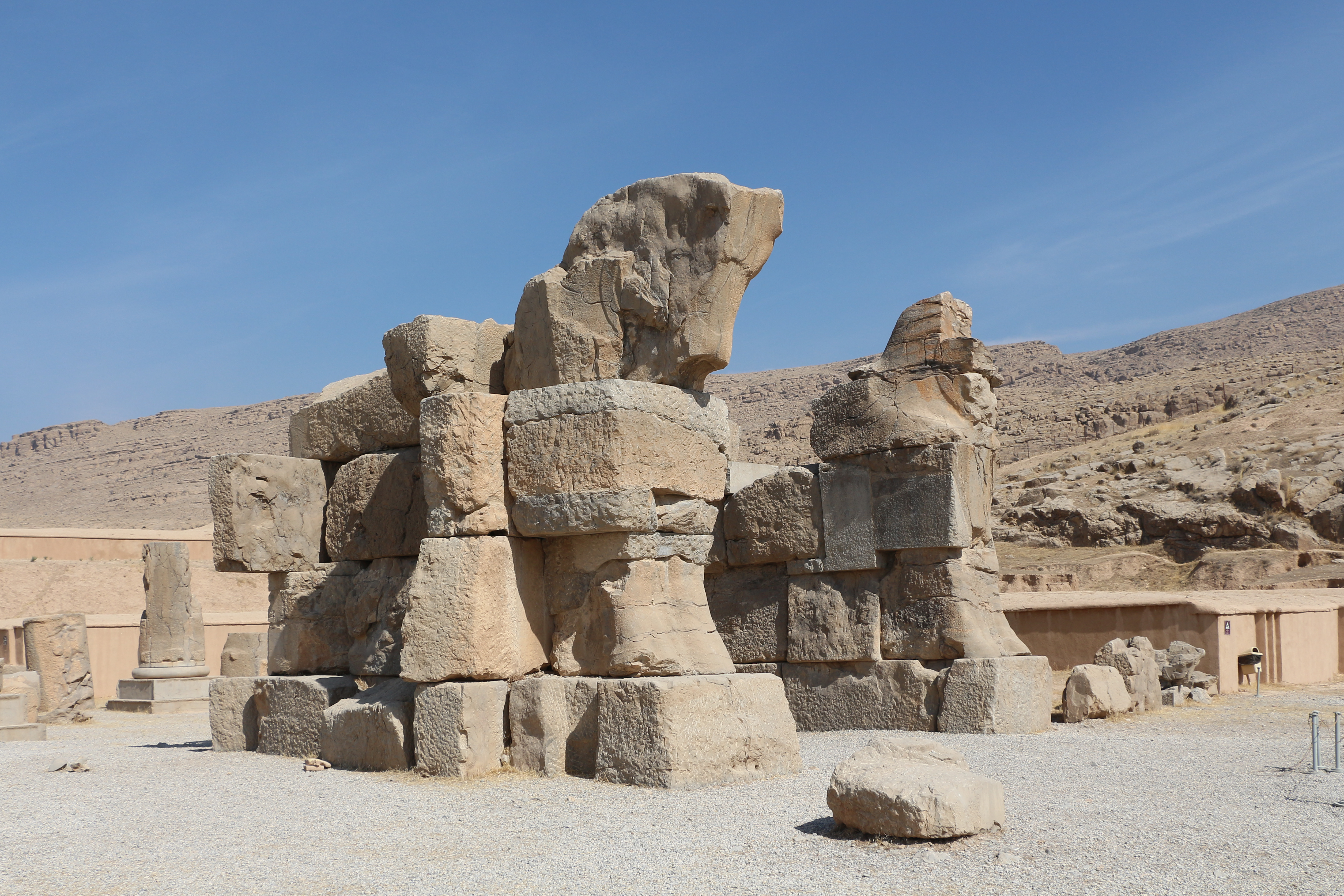 File:Persepolis, Iran 08.jpg - Wikimedia Commons

