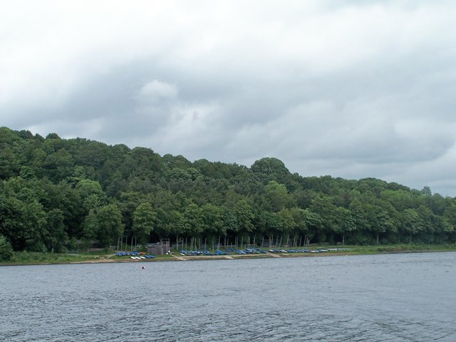 File:Sheffield Viking Sailing Club - 1, Damflask Reservoir, Loxley Valley, Sheffield - geograph.org.uk - 1613855.jpg