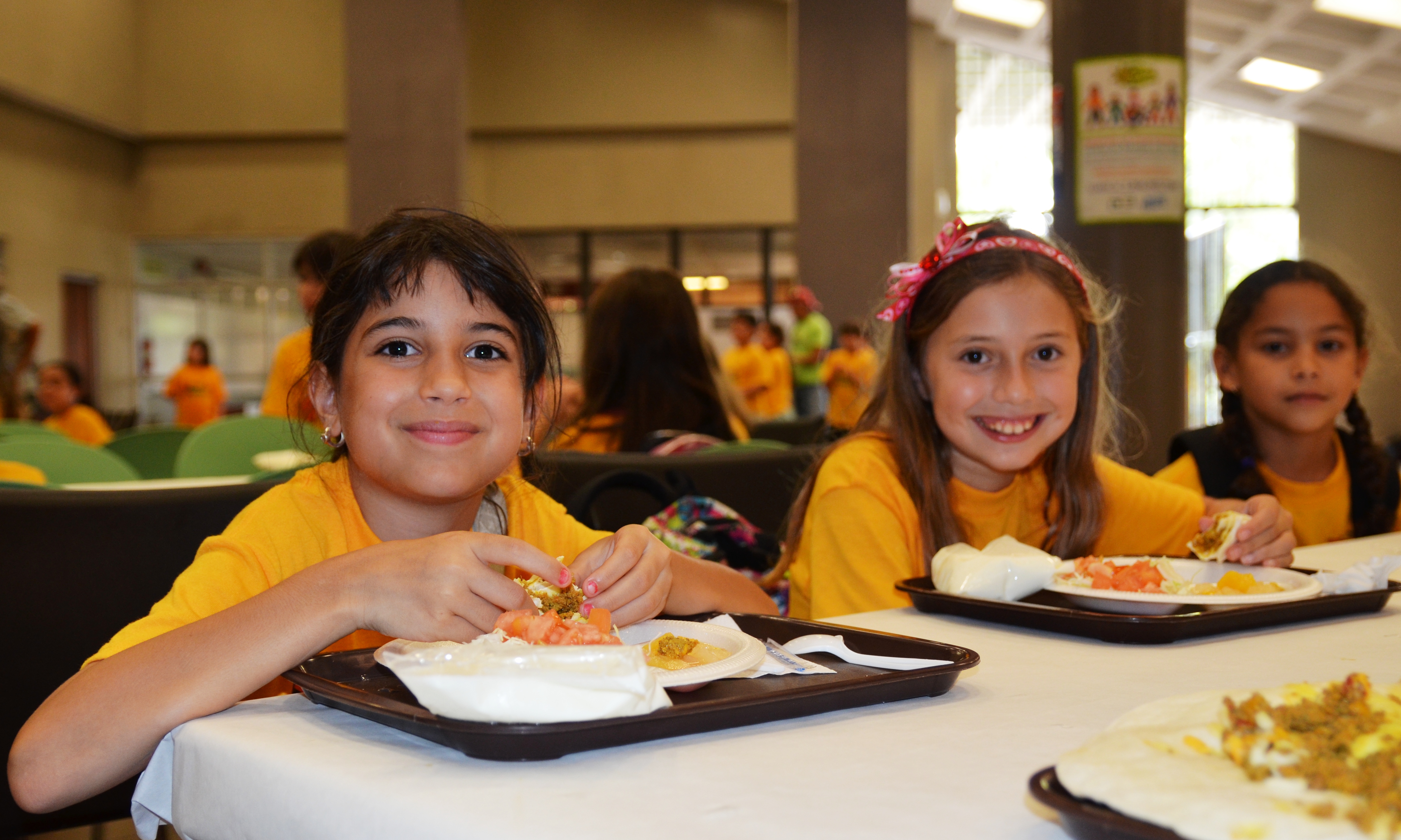 File:Summer kids eat lunch - Flickr - USDAgov.jpg - Wikimedia Commons