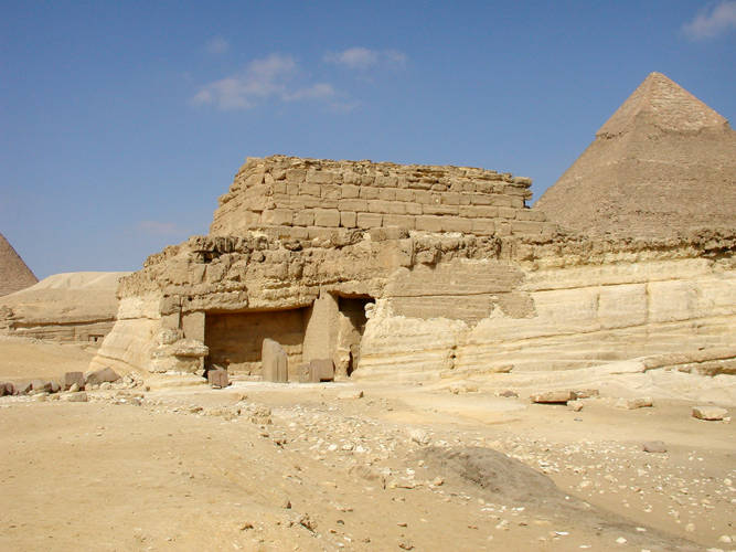 File:Tomb of Khentkaus I 2.jpg